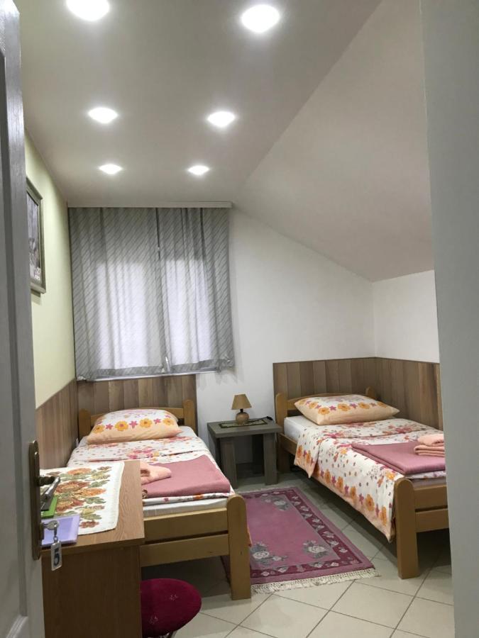 Guesthouse Rebel Deliblato Экстерьер фото