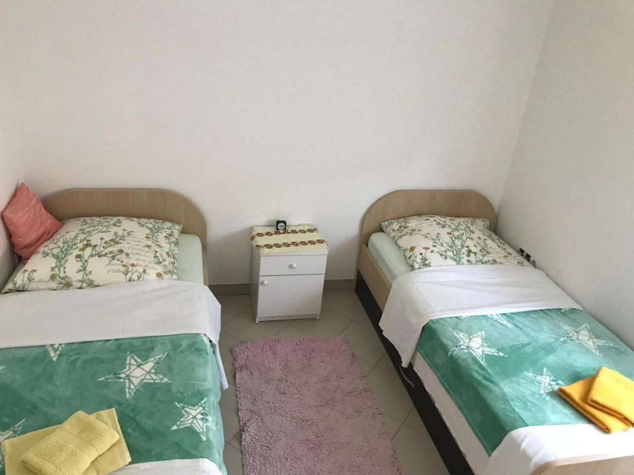Guesthouse Rebel Deliblato Экстерьер фото