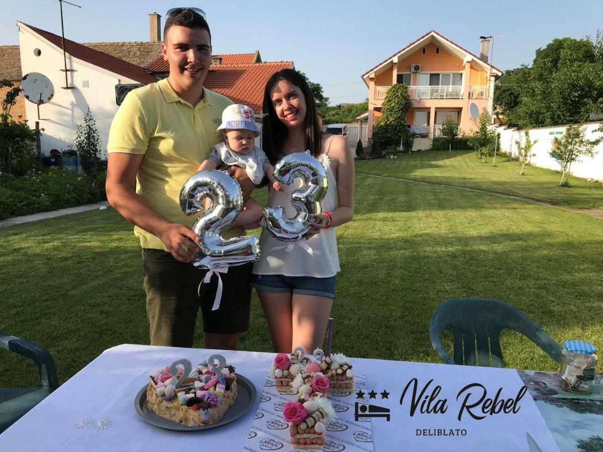 Guesthouse Rebel Deliblato Экстерьер фото